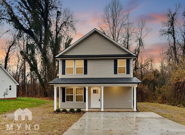 Building Photo - 561 Westside Cir