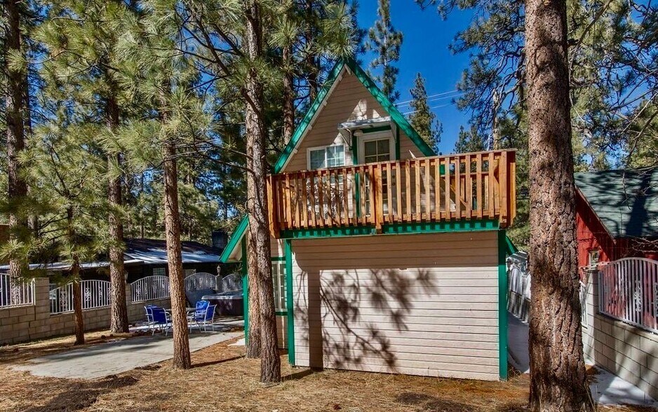 Building Photo - 336 W Sherwood