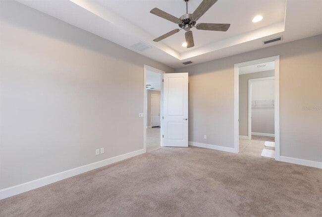 Building Photo - 8720 Bellussi Dr