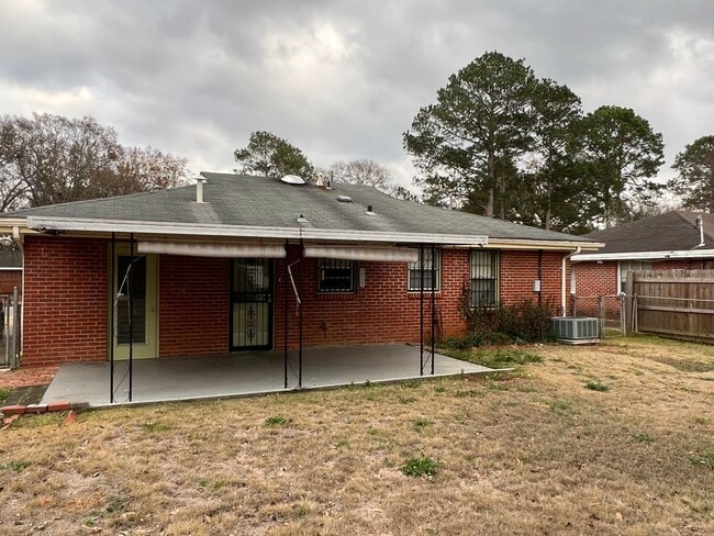 Building Photo - Home for Rent in Montgomery