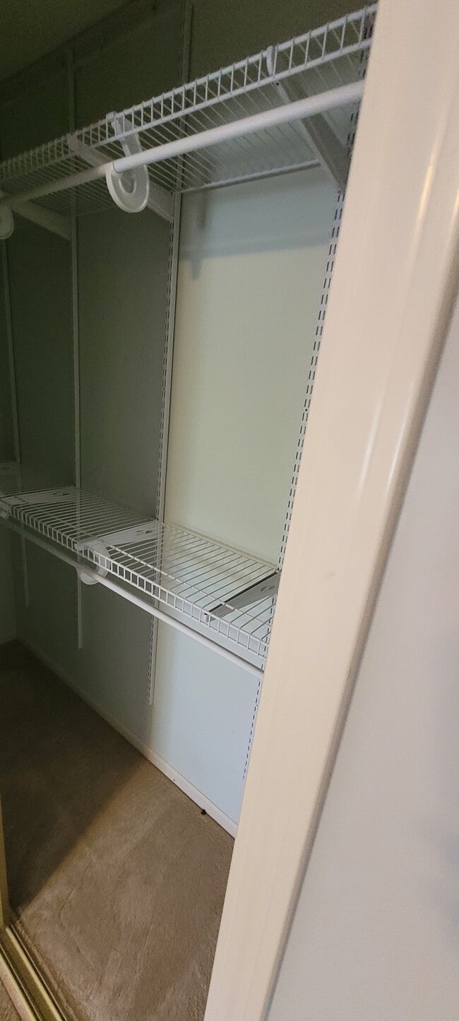 Building Photo - Fruitfully ready for your move in!