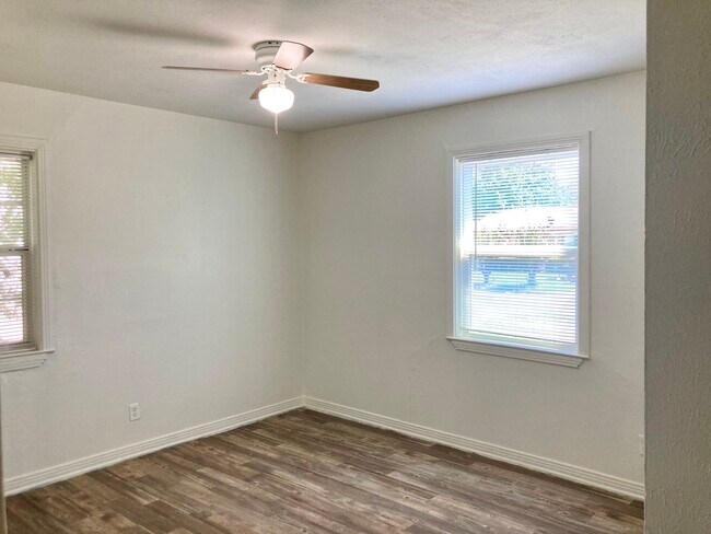 Building Photo - 3603 Linda Dr