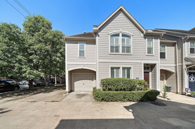 Building Photo - 2915 Chenevert St