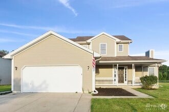 Building Photo - 4609 Clairmont Dr