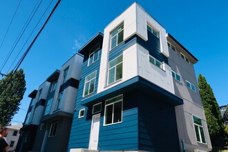 Building Photo - 4703 9th Ave NE