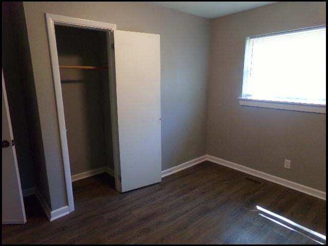 Building Photo - 7410 Valley Dr