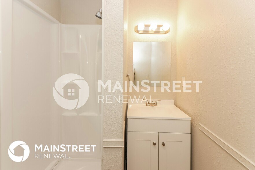 Building Photo - 13206 15 St