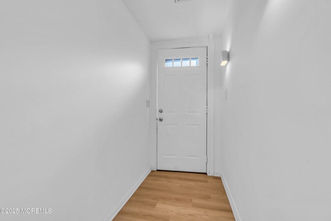 Building Photo - 1632 Farragut Ave