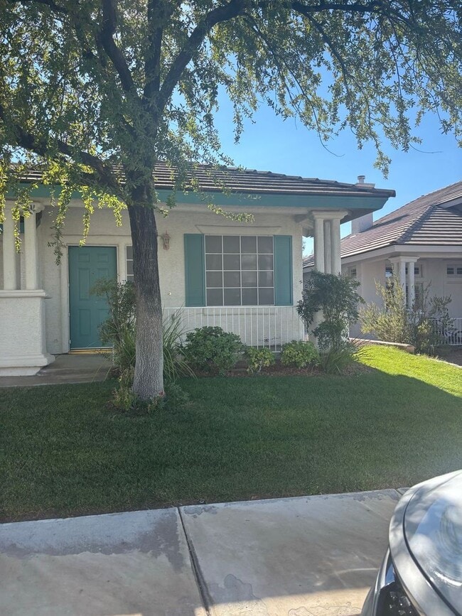 Primary Photo - VERY CUTE 2 BEDROOM, SINGLE STORY HOME IN ...