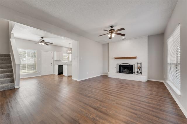 Building Photo - 9406 Chimneywood Dr