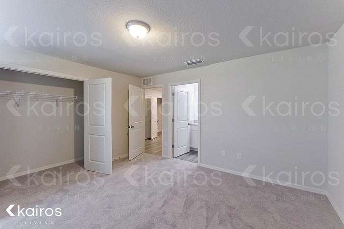 Building Photo - 1247 Huntington St