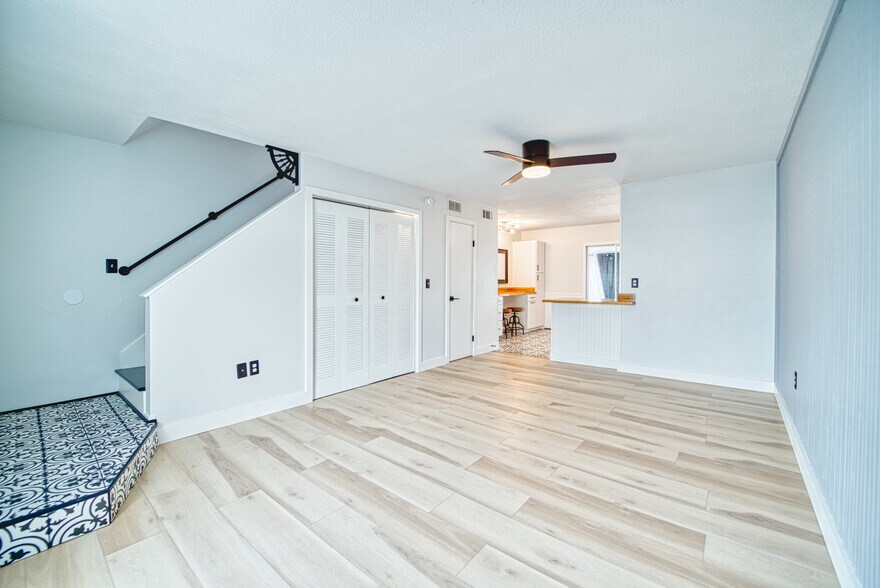 Building Photo - 11912 Cypress Hill Cir