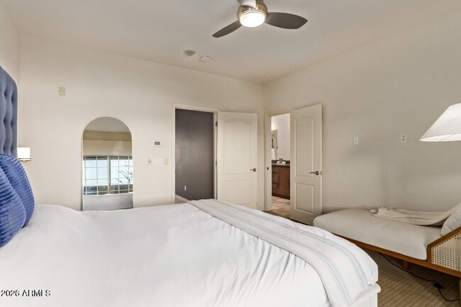 Building Photo - 6940 E Cochise Rd