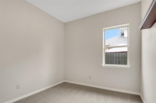 Building Photo - 16408 Fetching Ave