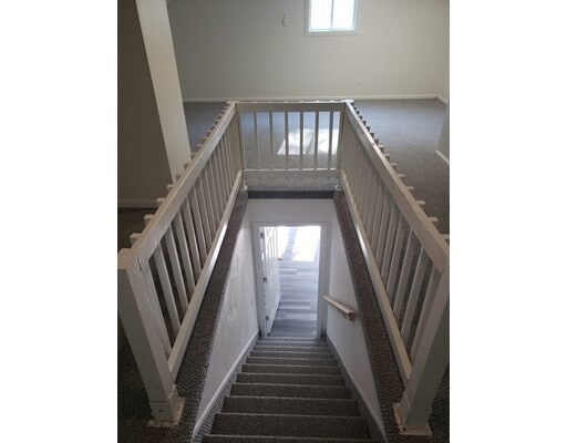 Building Photo - 41 Lamplighter Ln
