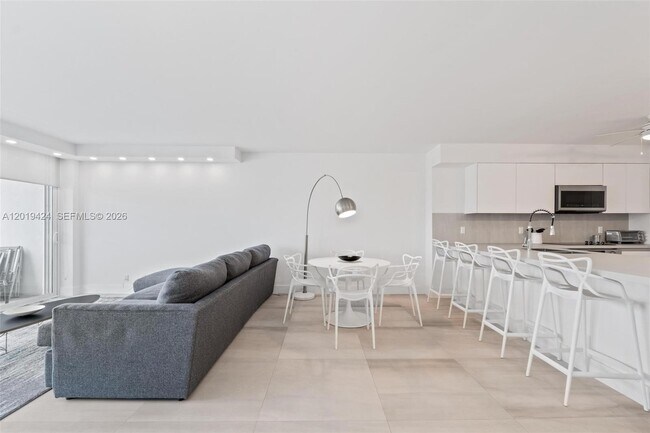 Building Photo - 5700 Collins Ave