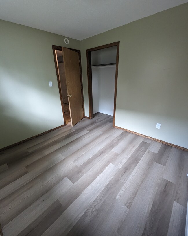 Building Photo - 715 21st St S