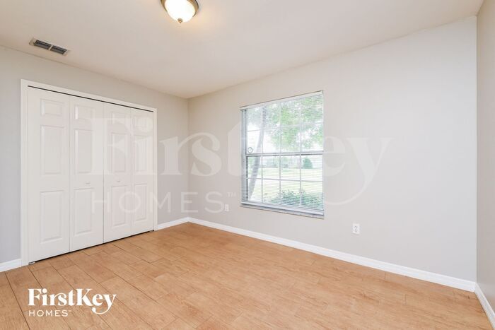 Building Photo - 1723 SW 43rd St