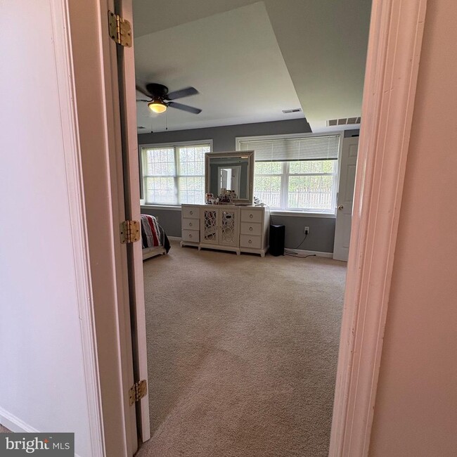 Building Photo - 629 Welsh Dr
