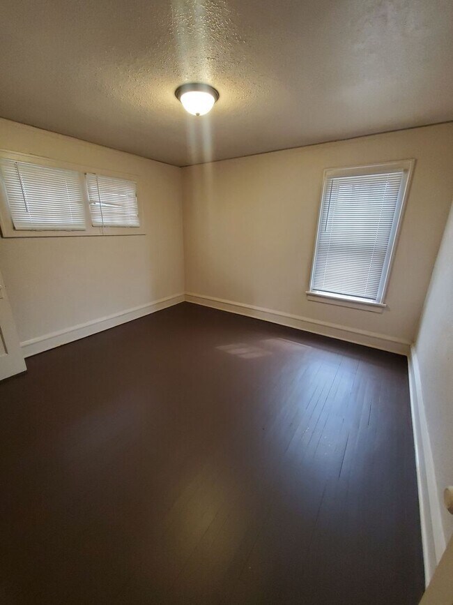 Building Photo - 3736-3738 N 17th St.