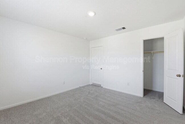 Building Photo - 316 Bush Mdw Ln