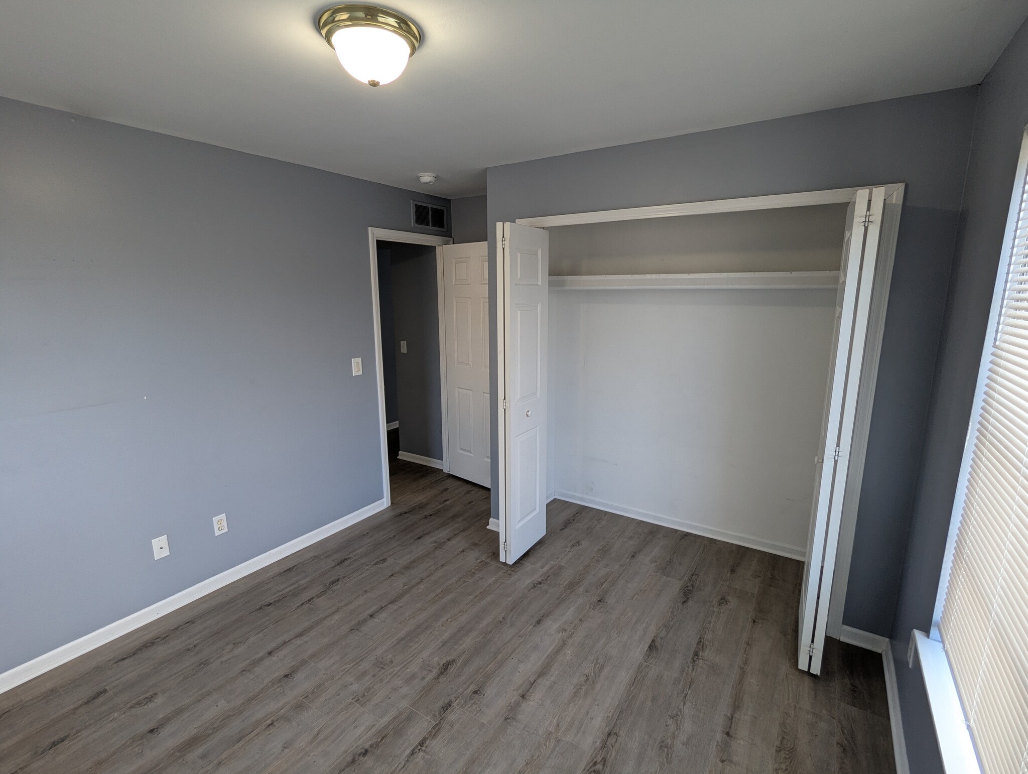 Building Photo - 20736 Williamson St