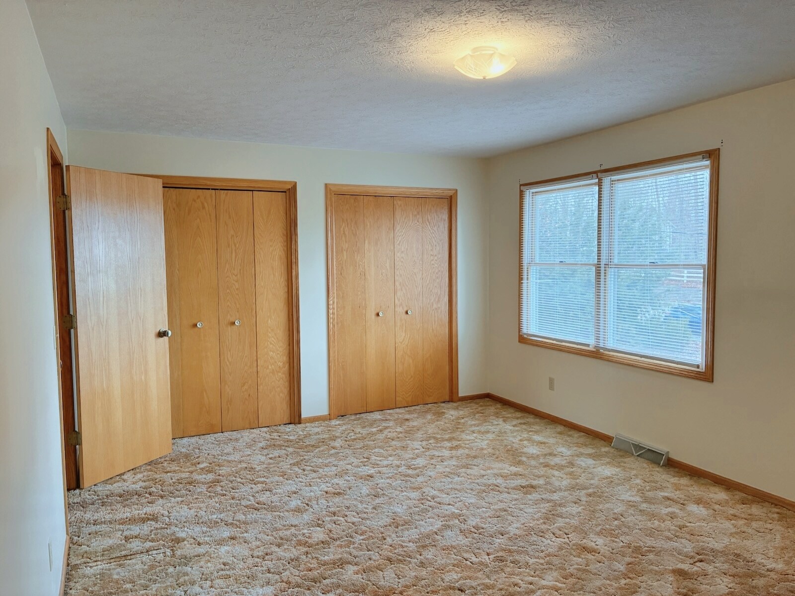 Building Photo - 1248 Boettler Rd