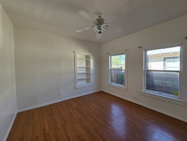 Building Photo - Phoenix 3 Bed/2 Bath