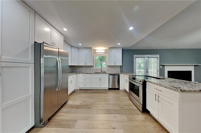 Building Photo - 3832 Meadow Ln