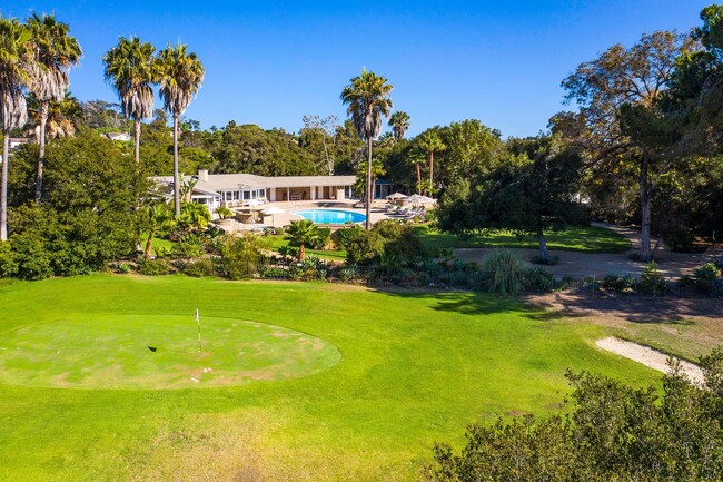 Building Photo - Hidden Oaks Ranch