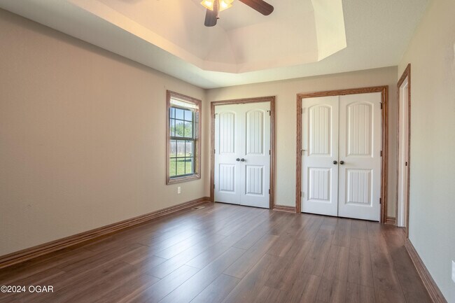 Building Photo - 715 Derek Ct