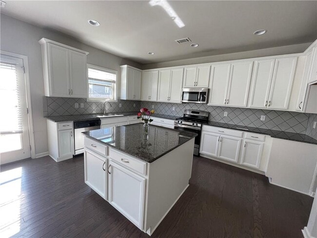 Building Photo - 5775 Rialto Way