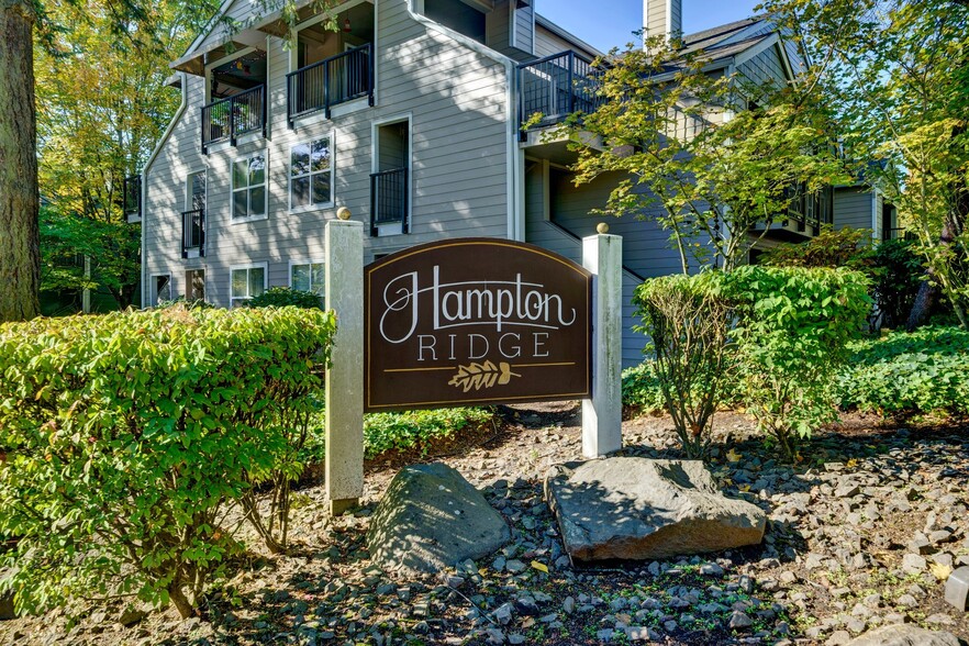 Sign of Hampton Ridge Apartments Tigard Oregon - Hampton Ridge Apartments