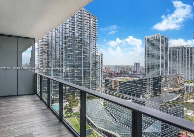 Building Photo - 801 S Miami Ave