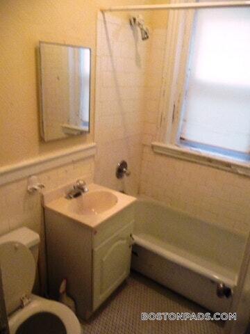 Building Photo - 1209 Boylston St