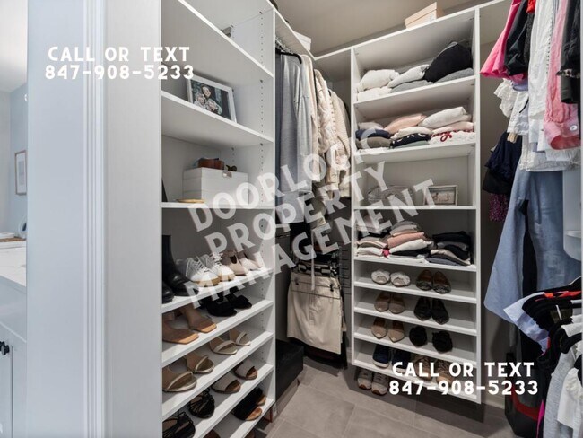 Building Photo - 735 W 8th St