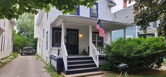 Building Photo - 216 S Bingham St
