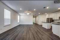 Building Photo - 910 Cinnabar Wy