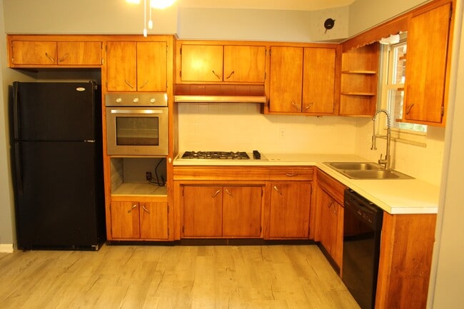 Building Photo - 1703 Shady Lane Rd