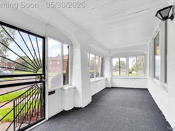 Building Photo - 5203 Maplewood St