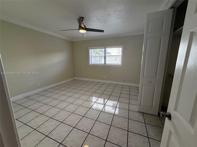 Building Photo - 2200 S Ocean Dr