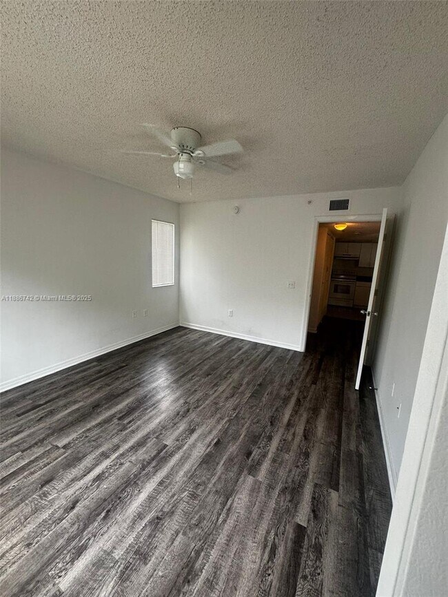 Building Photo - 5035 Wiles Rd