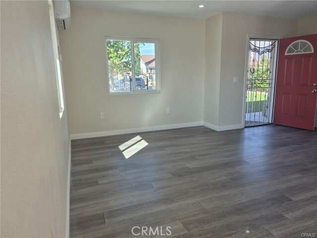 Building Photo - 6781 Jacaranda Ave