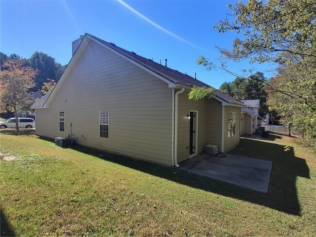 Building Photo - 1734 Spring Hill Cove
