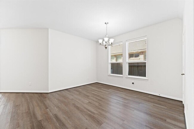 Building Photo - 31423 Elkcreek Bend Dr
