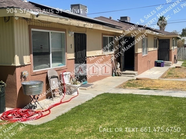 Primary Photo - 904 Stanislaus St