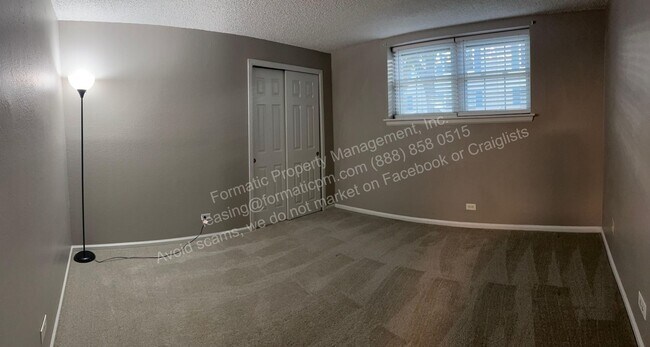 Building Photo - Cat-Friendly Condo with Community Pool and Gated Parking