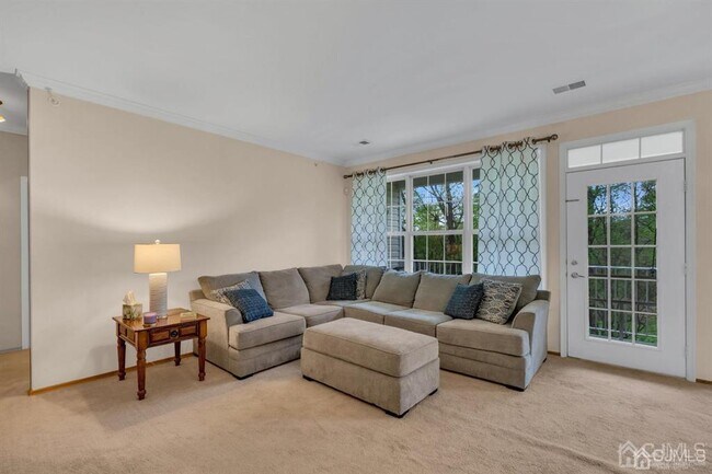 Building Photo - 548 St Andrews Pl