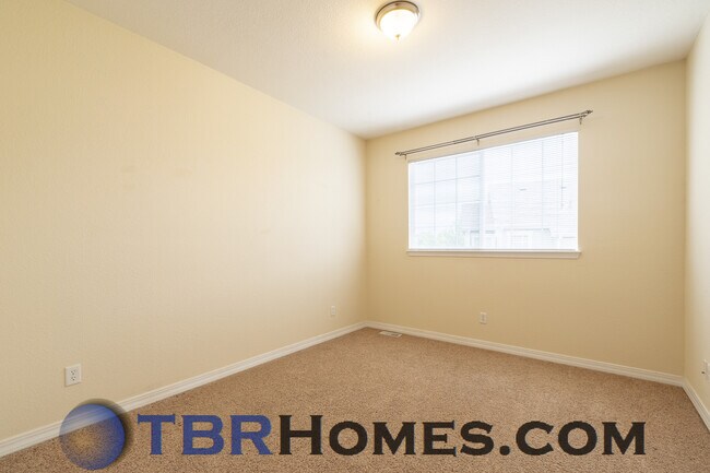 Building Photo - 14300 Waterside Ln