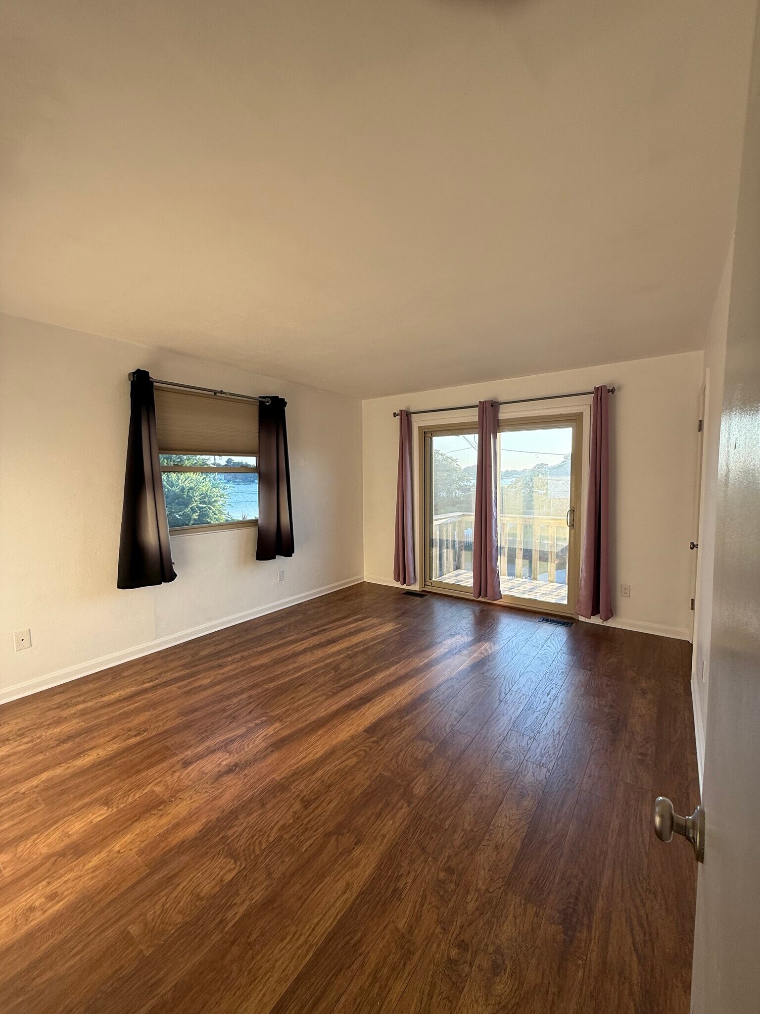 Primary Bedroom - 9510 18th Bay St